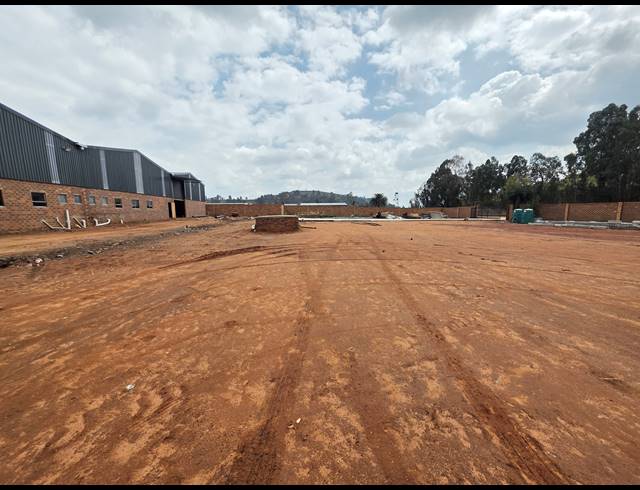 2,531M² WAREHOUSE TO LET IN AEROTON